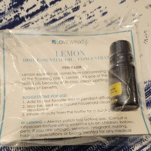 Lemon Essential Oil Concentrate - Black and Yellow